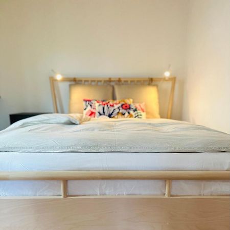 Sunroom 2 Bed Apartment West Town B17 Heidenheim an der Brenz Εξωτερικό φωτογραφία